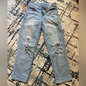 Vince Camuto distressed jeans size 2/26